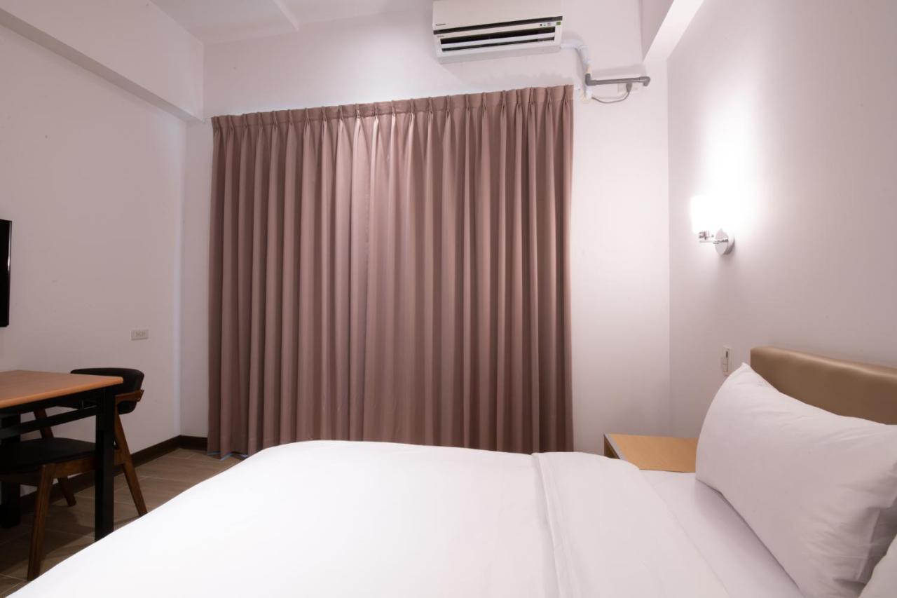 Liann Hotel Taichung Esterno foto