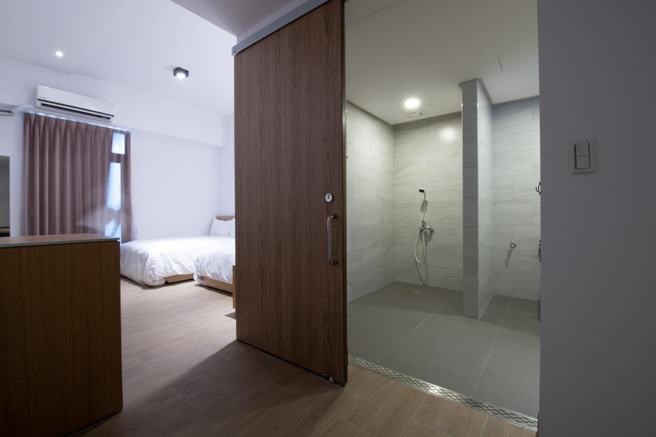 Liann Hotel Taichung Esterno foto