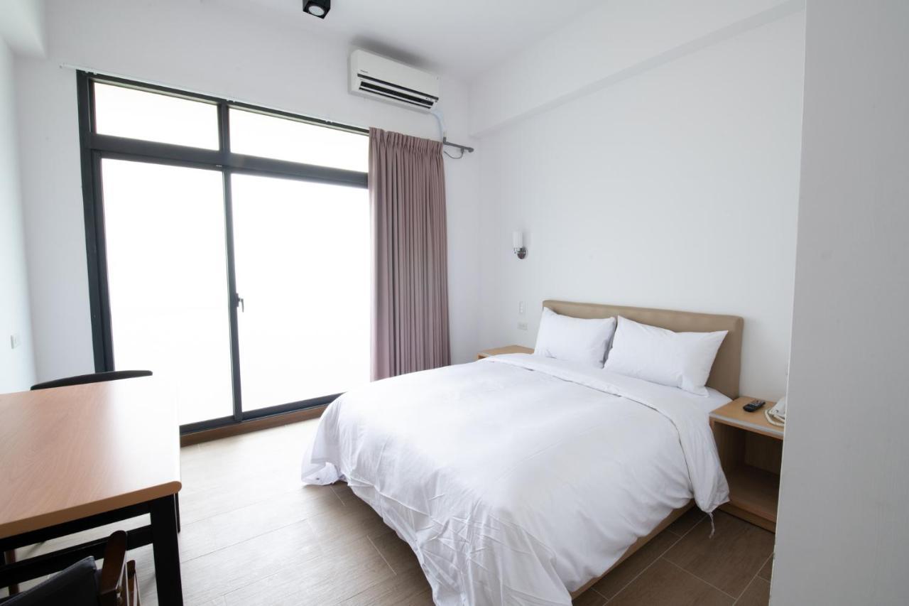 Liann Hotel Taichung Esterno foto