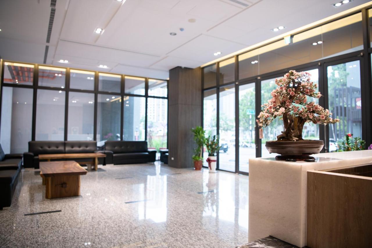Liann Hotel Taichung Esterno foto
