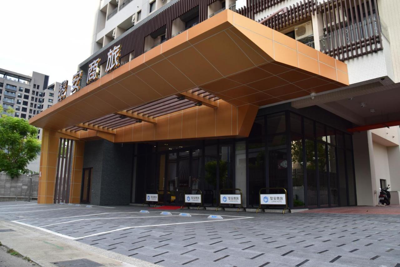Liann Hotel Taichung Esterno foto